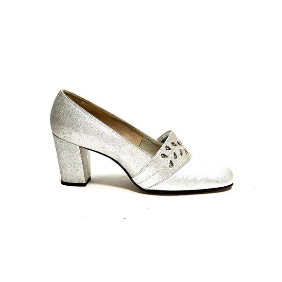 Vintage 1960s deadstock vegan silver lamé fabric glitter inlay formal heels - Picture 1 of 8